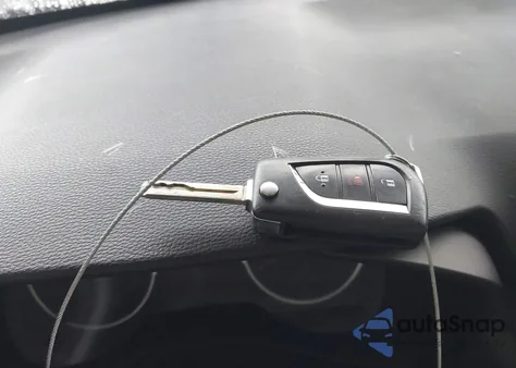 2019 Toyota Rav4 Le z USA, uszkodzony, nr VIN 2T3K1RFV3KW033103